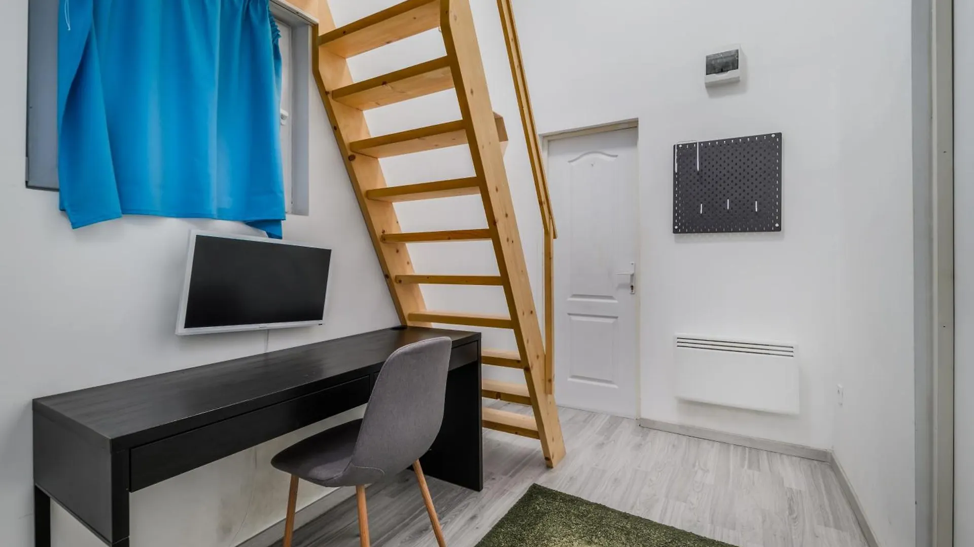 5 Bedrooms Keleti-Home Budapest