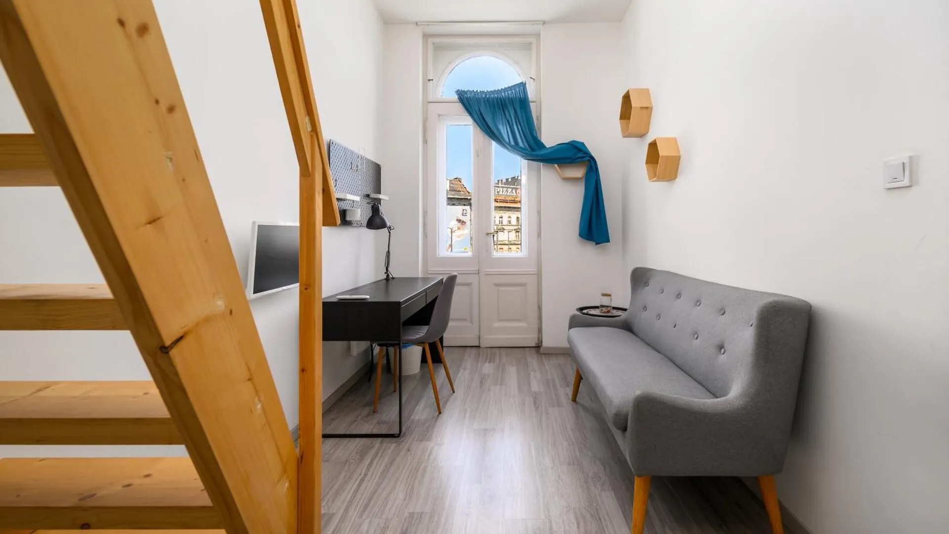 5 Bedrooms Keleti-Home Budapest Hungary