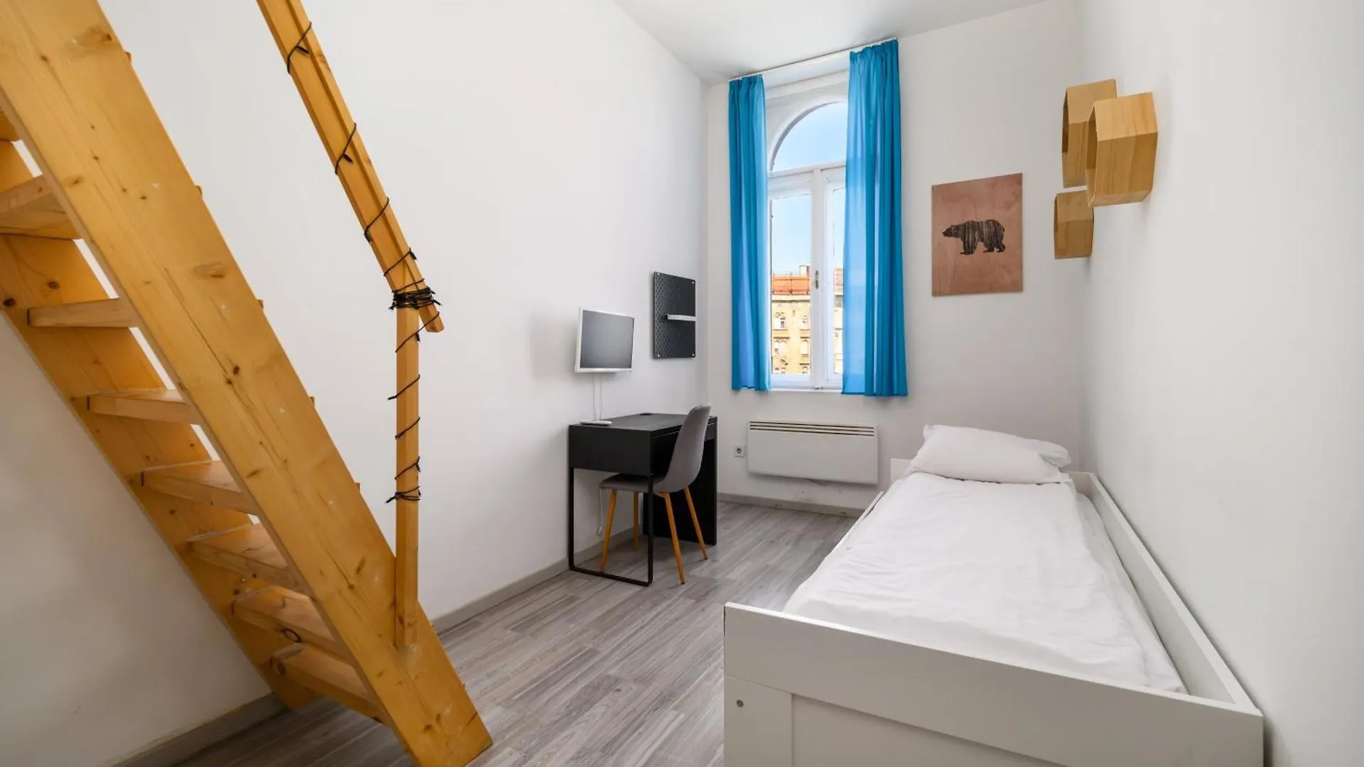 Apartment 5 Bedrooms Keleti-Home Budapest Hungary